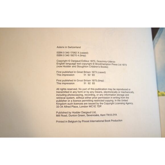 Asterix in Switzerland Book 8 Goscinny & Uderzo 1993 Vintage English Comic - Picture 2 of 3